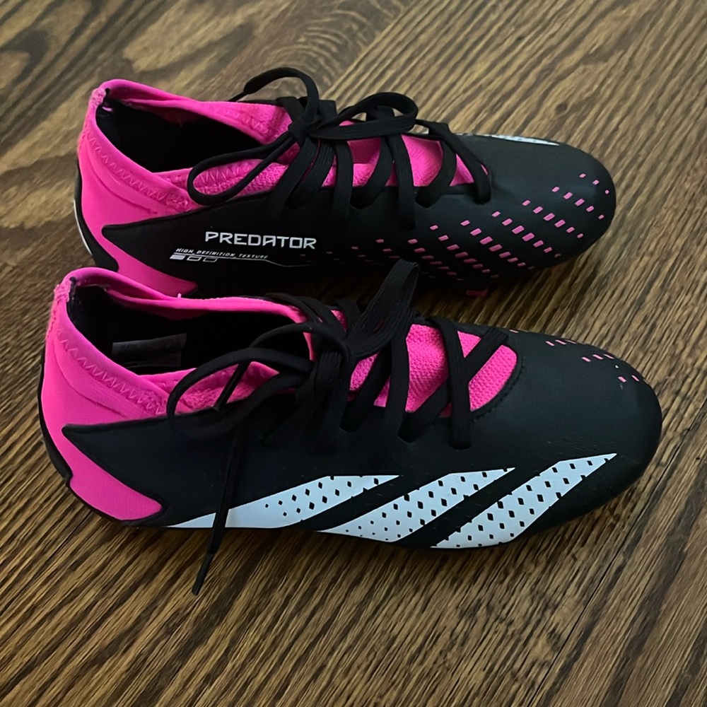 Youth Adidas Predator Accuracy Cleats